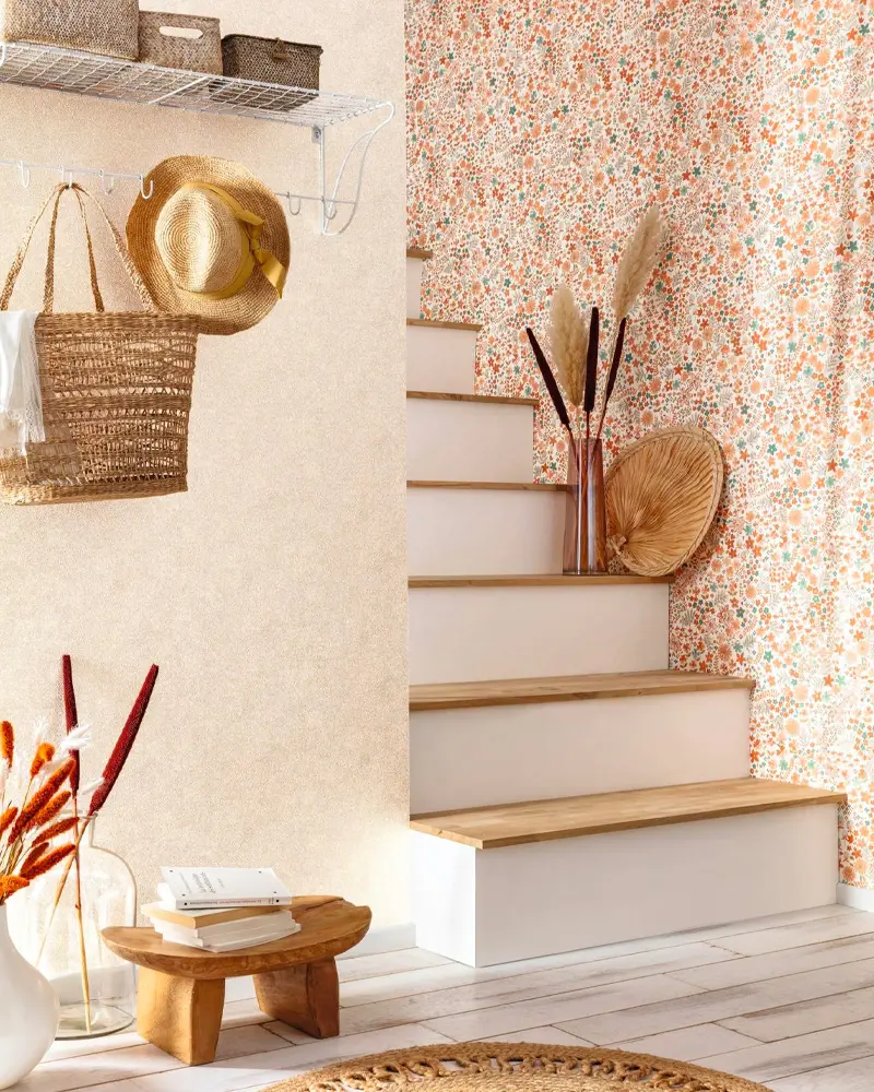 papier peint motif floral deco escalier