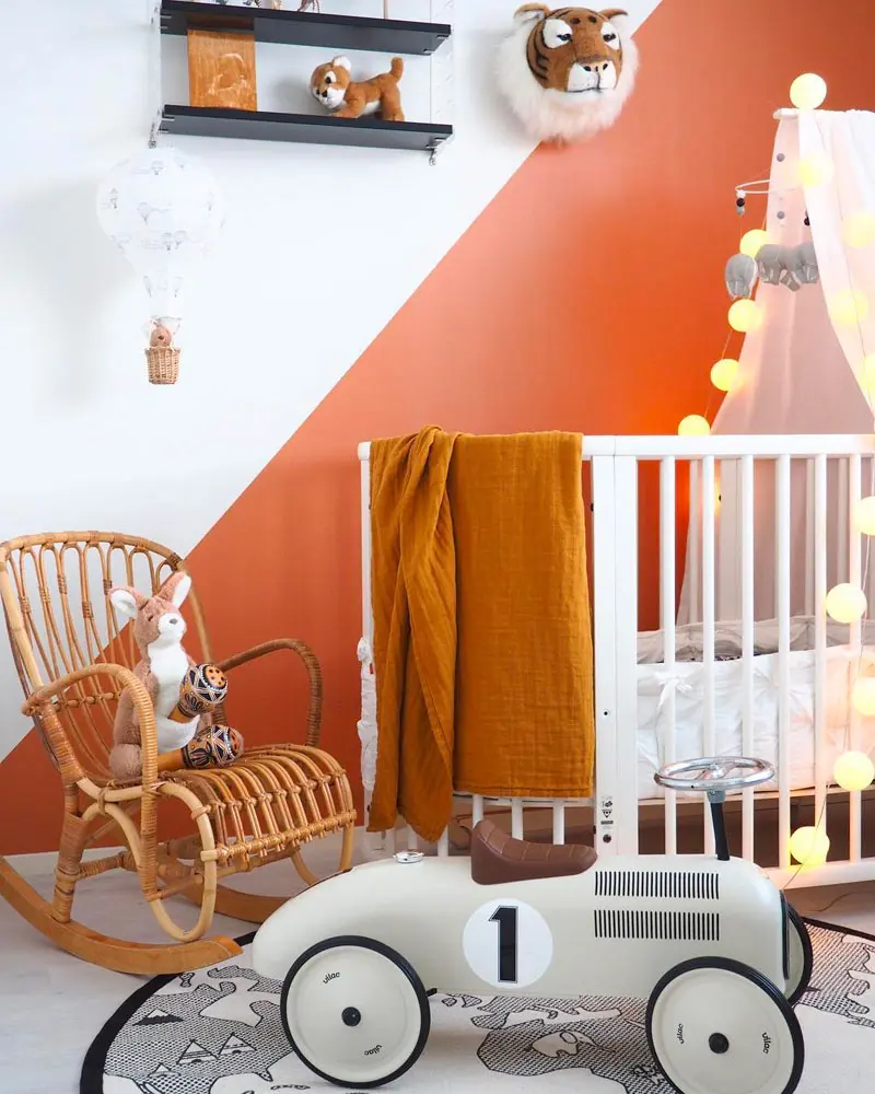 deco chambre bebe scandinave orange