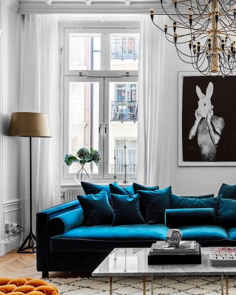 canape velours bleu deco salon