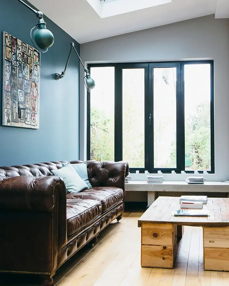 deco salon industriel bleu bois