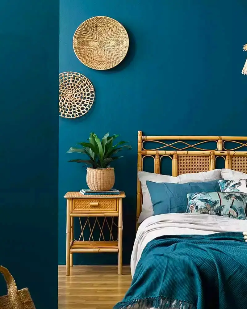deco chambre bleu canard rotin