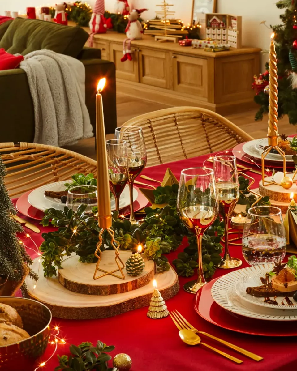 deco table noel rouge dore