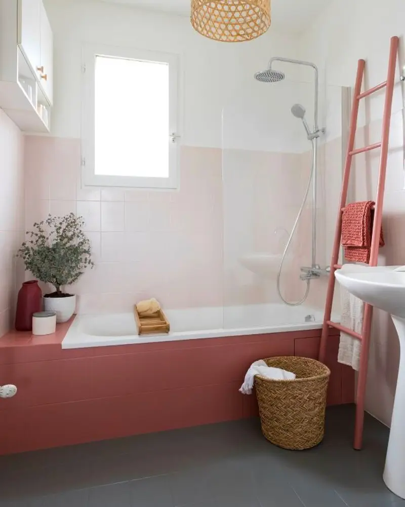 peinture carrelage salle de bain couleur vive