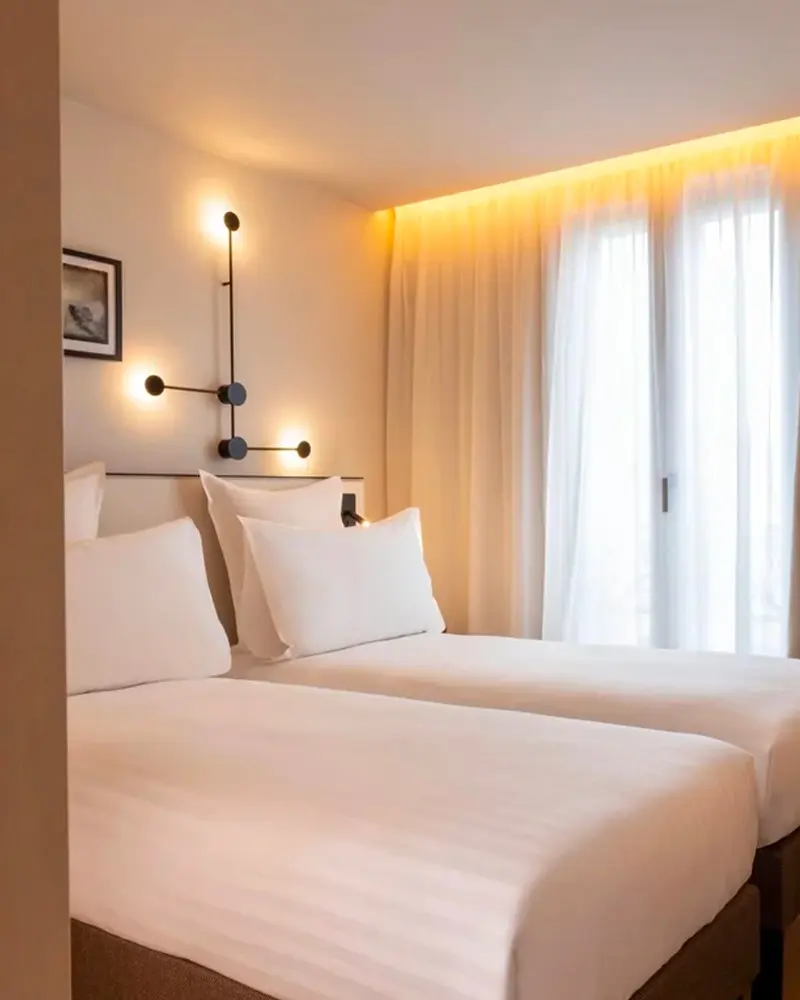 hotel este paris