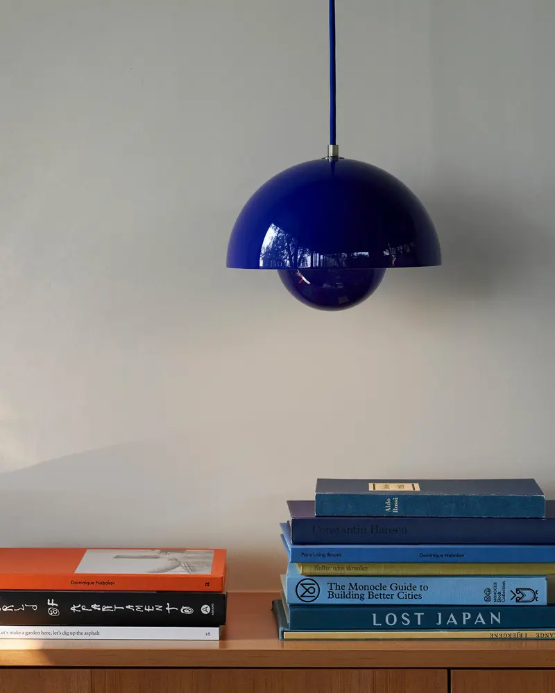 suspension bleue