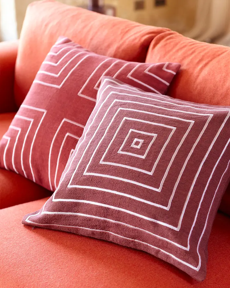 coussin bordeaux