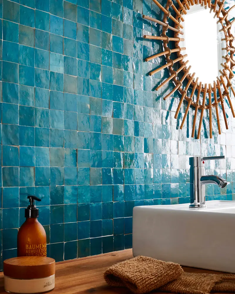 carrelage zellige rotin deco salle de bain