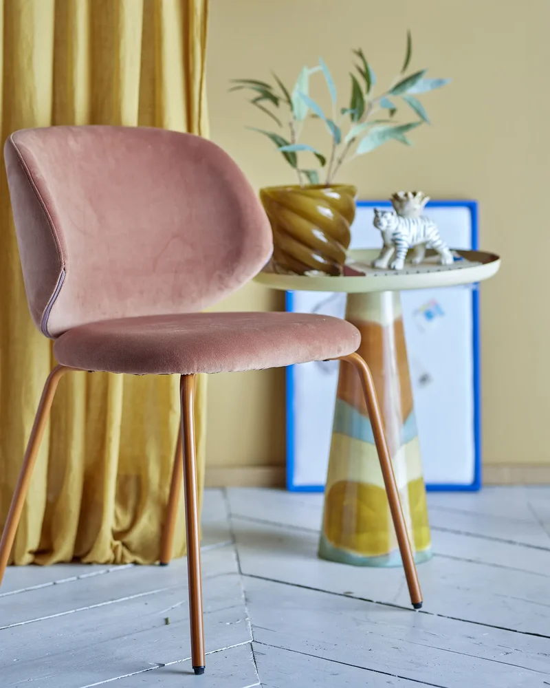 Chaise en velours orange madeindesign.com