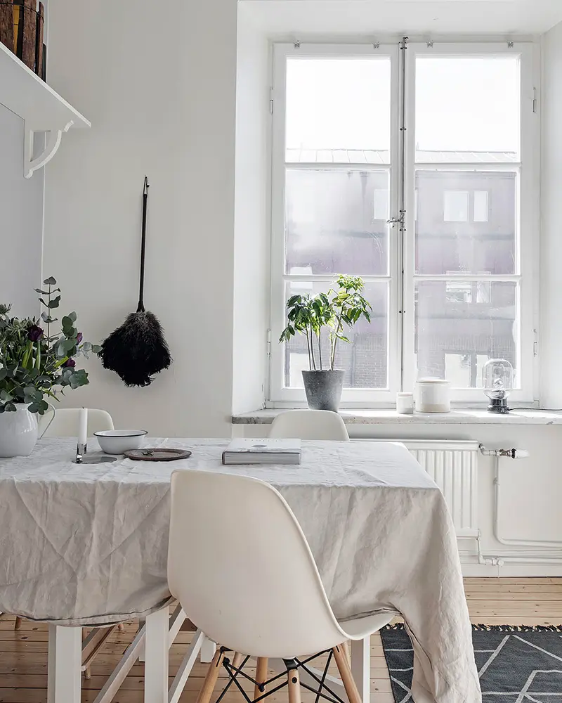 deco studio scandinave noir blanc salle a manger