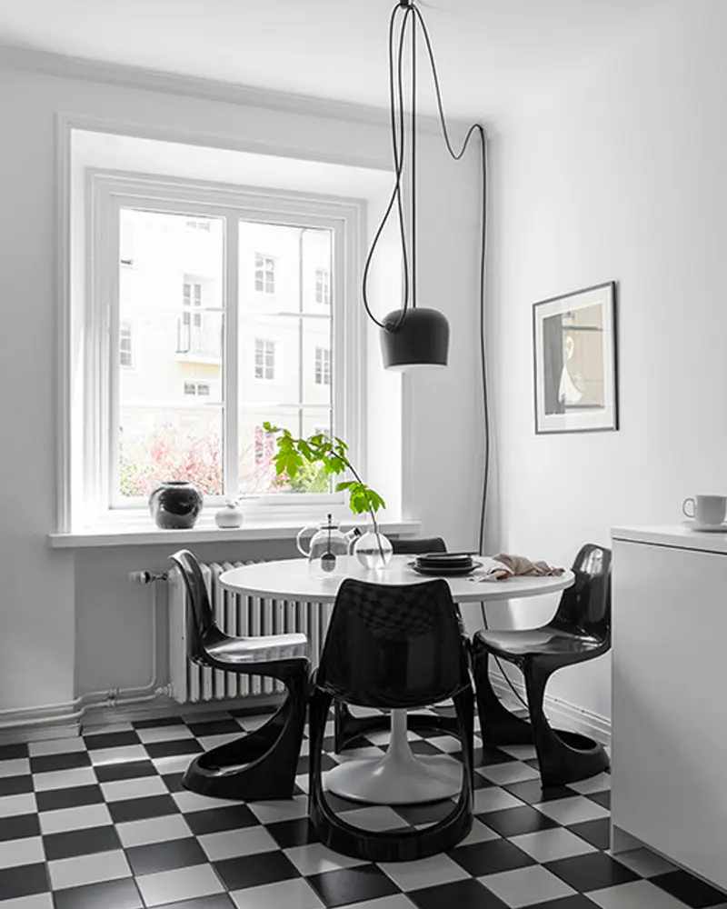deco appartement moderne scandinave noir salle a manger
