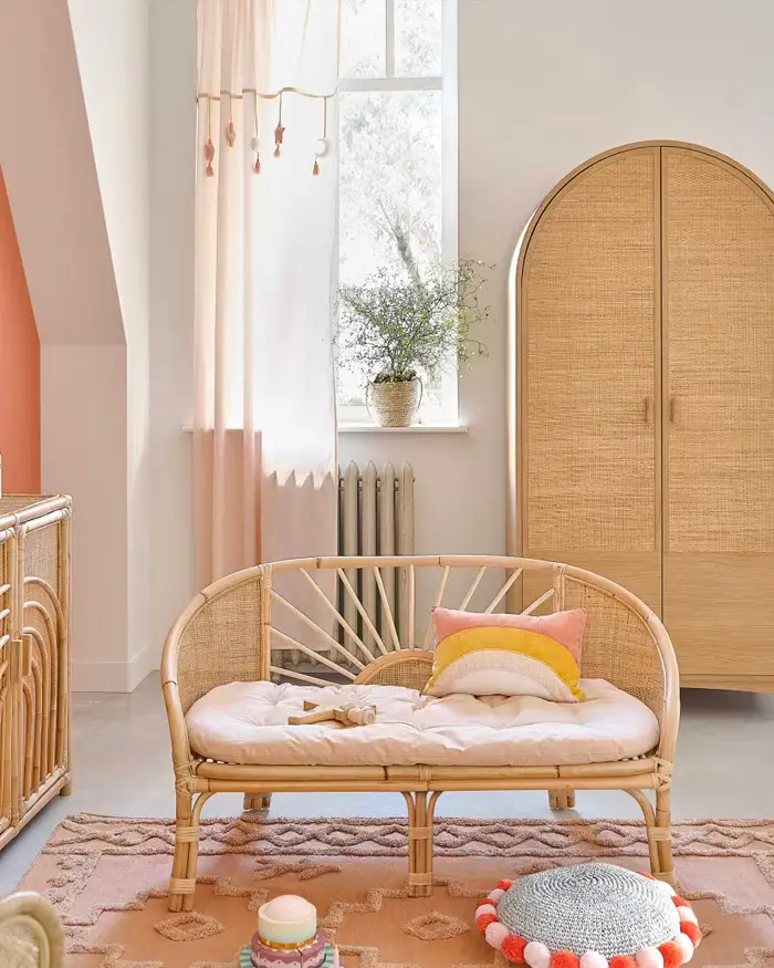 petit banquette rotin