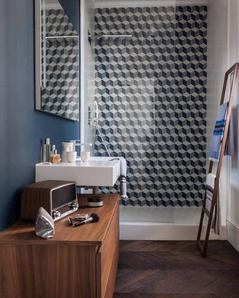 deco carreaux ciment salle de bain mur